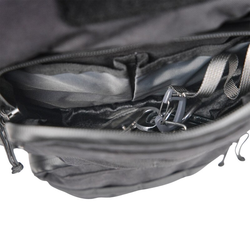 Blitz 35 - Black (Detail, Snap Hook)